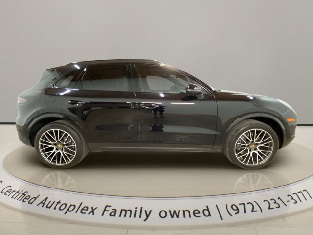 Used 2023 Porsche Cayenne AWD/4WD image 6