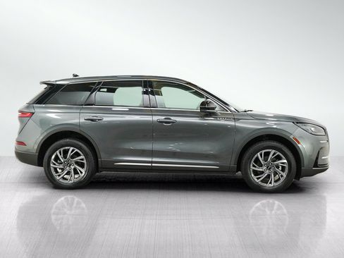 Used 2025 Lincoln Corsair AWD w/ Equipment Group 101A image 6