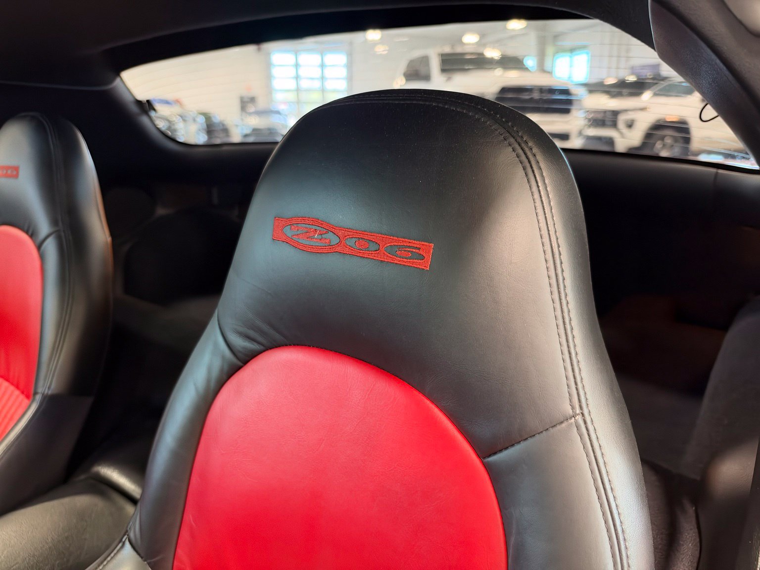 Used 2001 Chevrolet Corvette Z06 w/ Memory Pkg RWD image 15