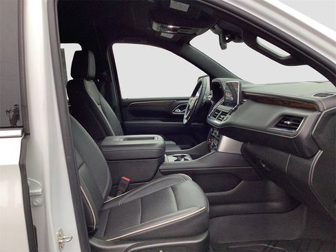 Used 2024 Chevrolet Tahoe Premier image 30