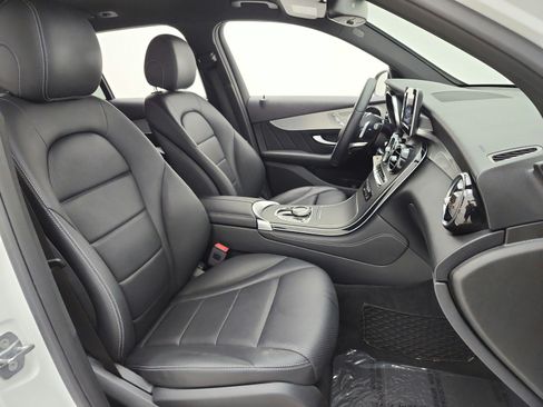 Used 2019 Mercedes-Benz GLC 300 image 18
