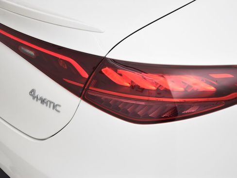 Used 2023 Mercedes-Benz EQE 500 4MATIC Sedan image 14