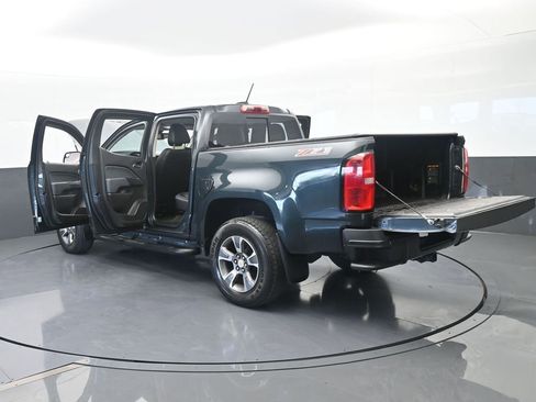 Used 2017 Chevrolet Colorado Z71 RWD image 39