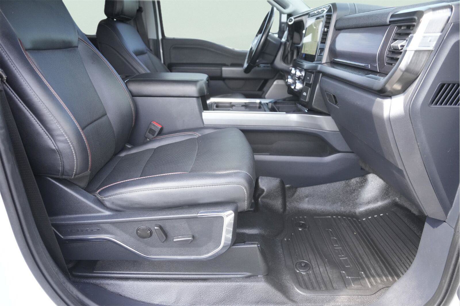 Used 2023 Ford F450 Lariat w/ Camper Package AWD/4WD image 19