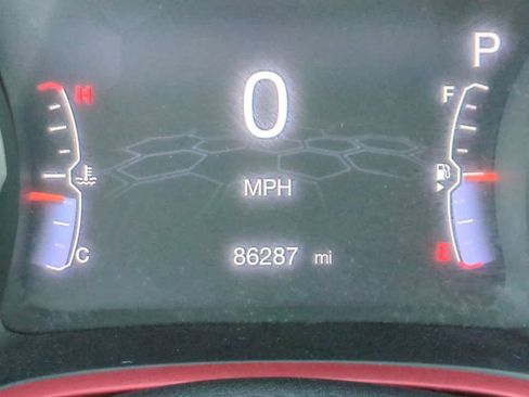 Used 2020 Jeep Compass Trailhawk image 24