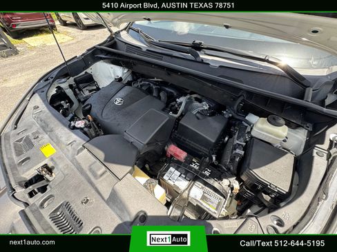 Used 2018 Toyota Highlander Limited FWD image 36