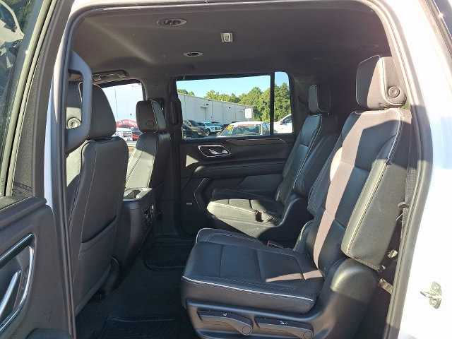 Used 2023 Chevrolet Suburban Premier RWD image 10