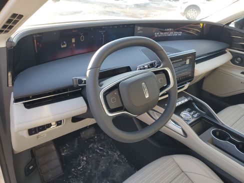 New 2026 Lincoln Nautilus Reserve w/ Jet Appearance Package image 13