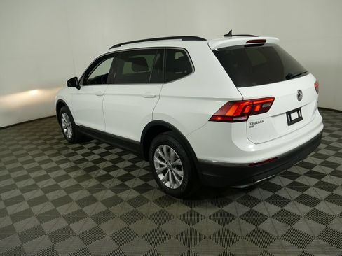 Used 2018 Volkswagen Tiguan SE AWD/4WD image 5