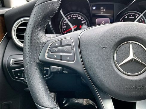 Used 2018 Mercedes-Benz C 300 4MATIC Sedan image 25