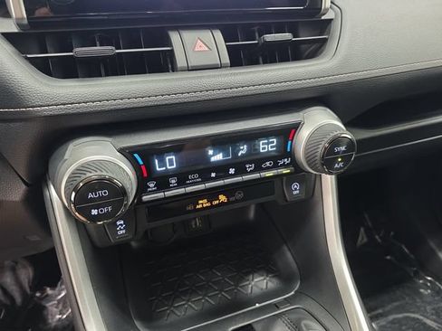Certified 2025 Toyota RAV4 XLE AWD/4WD image 21