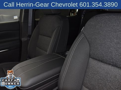 Used 2025 Chevrolet Traverse LT FWD image 14
