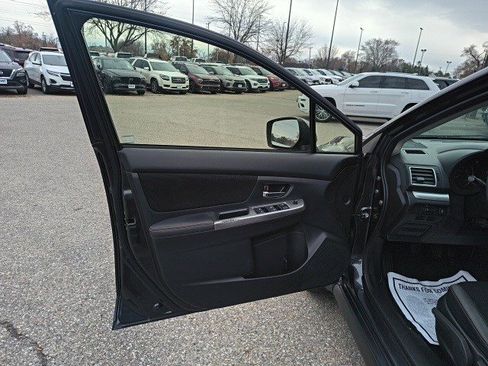 Used 2016 Subaru Crosstrek 2.0i Premium image 10