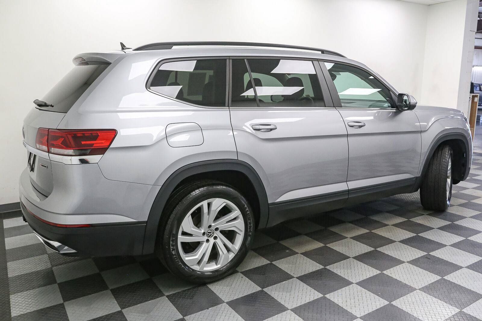 Certified 2022 Volkswagen Atlas SE AWD/4WD image 10
