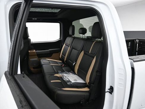 New 2025 Ford F250 XLT w/ Black Appearance Package image 27