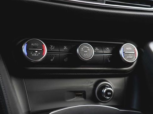 New 2025 Alfa Romeo Stelvio Sprint image 34