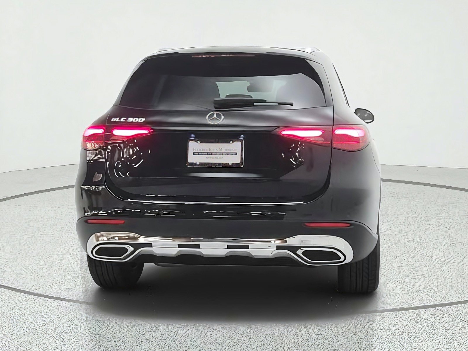 Used 2023 Mercedes-Benz GLC 300 image 6