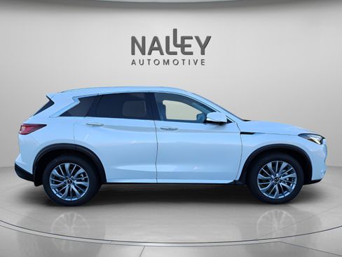 Certified 2025 INFINITI QX50 Luxe image 6