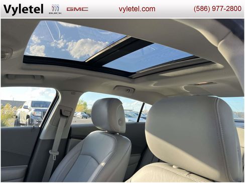 Used 2010 Buick LaCrosse CXL w/ Luxury Package image 21