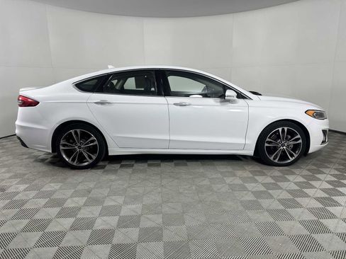 Used 2019 Ford Fusion Titanium image 9