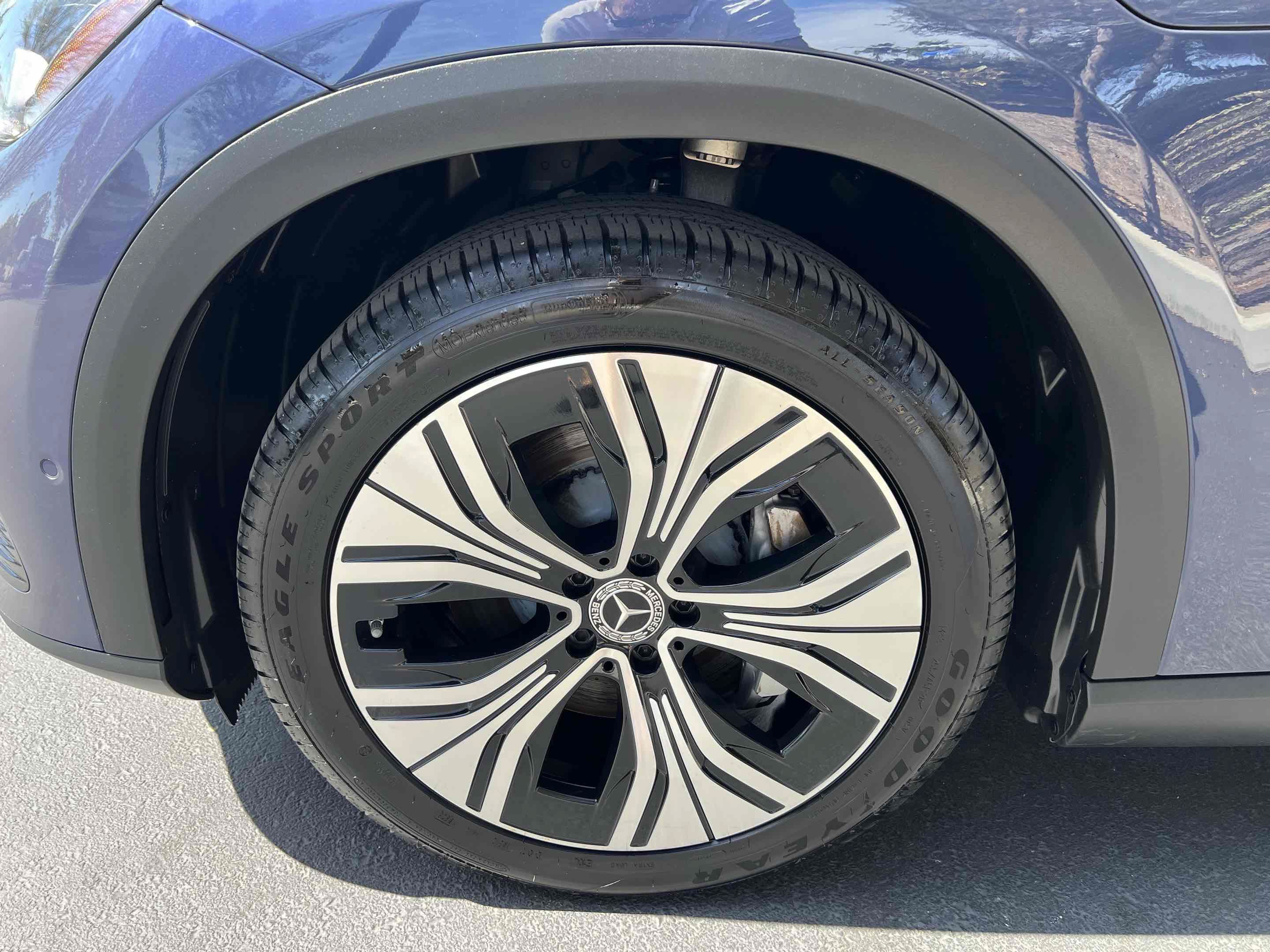 Used 2023 Mercedes-Benz EQE 350+ SUV w/ Exclusive Trim Package image 70