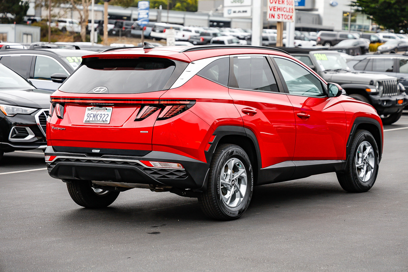 Used 2023 Hyundai Tucson SEL w/ Cargo Package AWD/4WD image 17