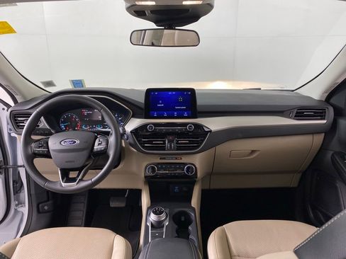 Used 2022 Ford Escape SEL image 12