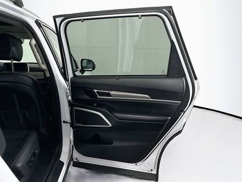Used 2022 Kia Telluride EX w/ EX Premium Package image 34