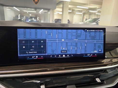 Used 2025 BMW X5 xDrive50e image 31