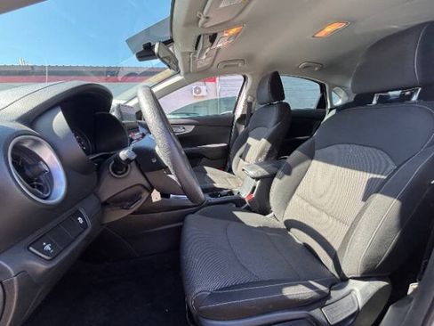 Used 2023 Kia Forte LX FWD image 15