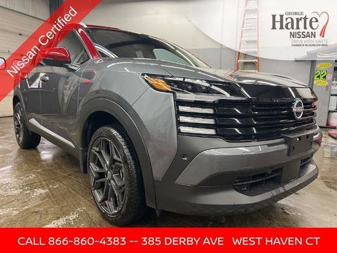 Certified 2025 Nissan Kicks SR image 7