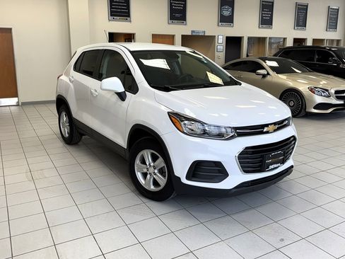 Used 2020 Chevrolet Trax LS w/ Tint and Cruise Package image 7