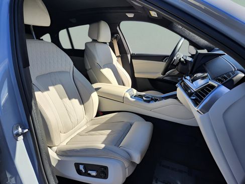 Certified 2024 BMW X6 M60i w/ Dynamic Handling Package image 16