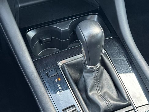 Used 2025 MAZDA MAZDA3 s image 20