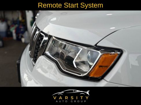 Used 2022 Jeep Grand Cherokee Laredo X image 49