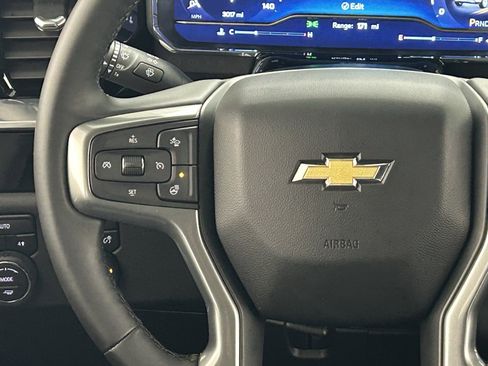 Used 2025 Chevrolet Silverado 1500 LT image 12
