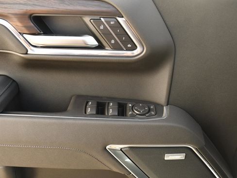 New 2026 GMC Sierra 1500 SLT w/ SLT Premium Plus Package image 16