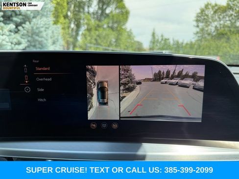 Used 2024 Cadillac Lyriq Sport AWD/4WD image 25