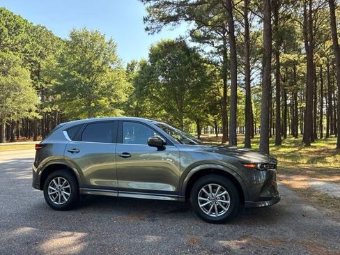 Used 2025 MAZDA CX-5 AWD 2.5 S w/ Preferred Package image 2
