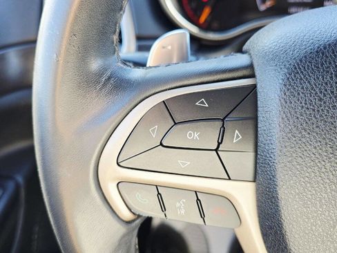 Used 2015 Jeep Grand Cherokee Laredo image 24