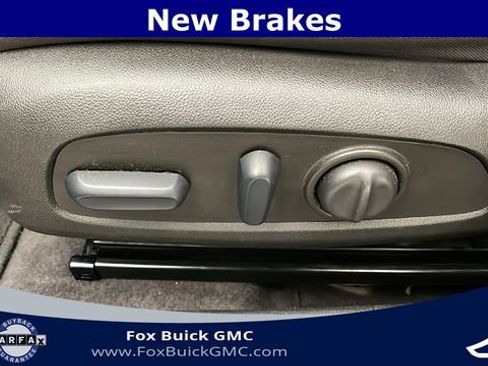 Used 2022 Chevrolet Malibu LT image 32