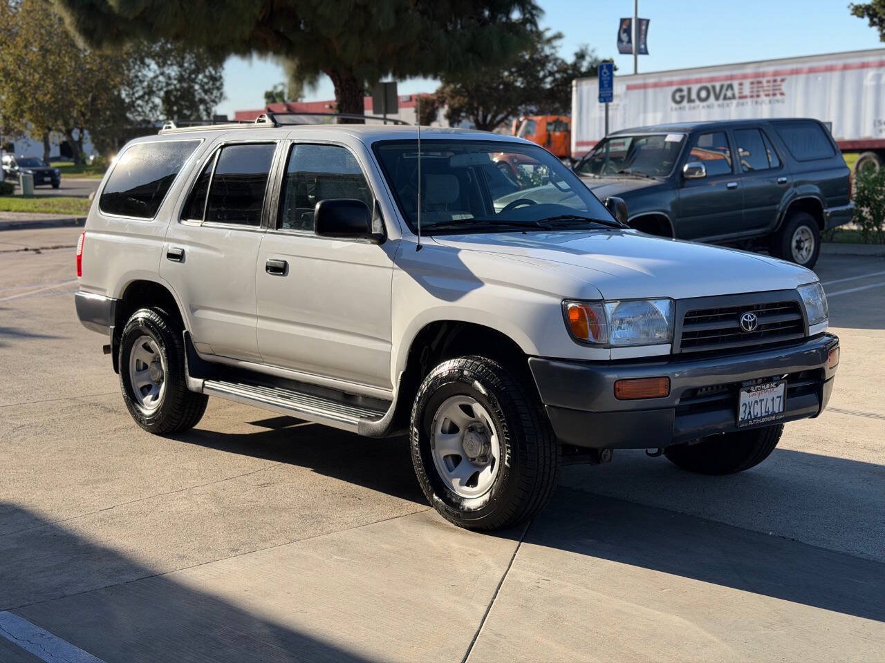 Used 1998 Toyota 4Runner 2WD w/ Upgrade Pkg image 7