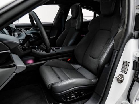 Used 2020 Porsche Taycan Turbo S image 35