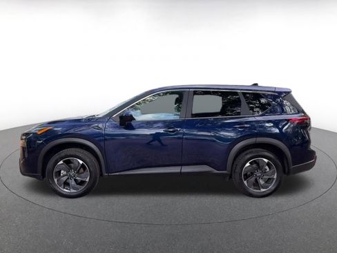 Used 2025 Nissan Rogue SV image 9