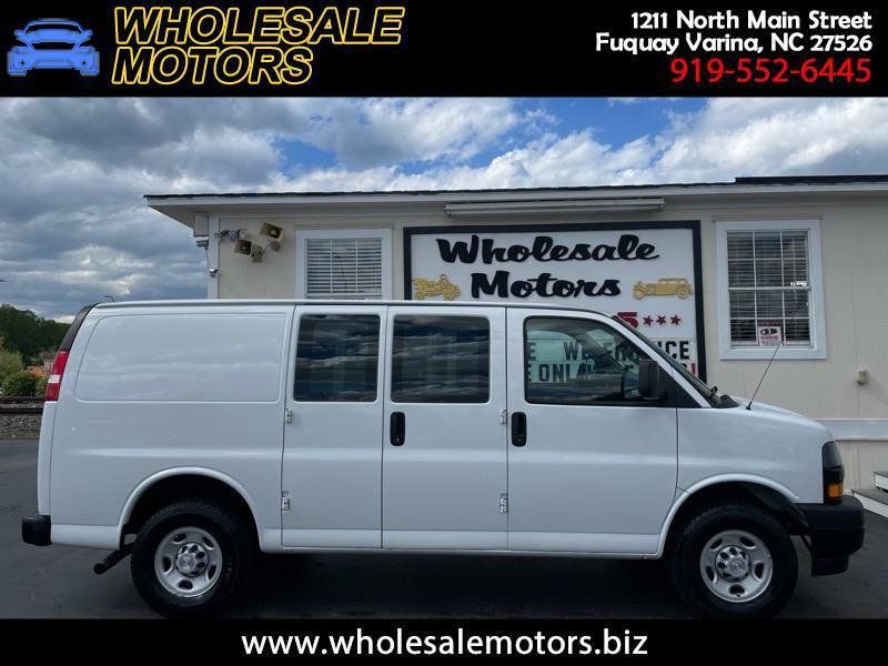 Used 2020 Chevrolet Express 3500 w/ Driver Convenience Package RWD image 1