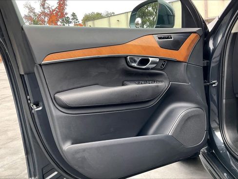 Used 2022 Volvo XC90 T8 Inscription Expression w/ Advanced Package image 26