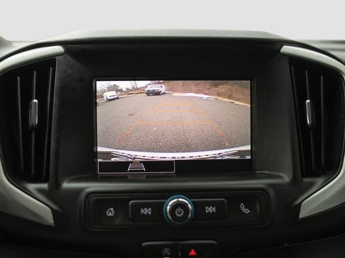 Used 2023 GMC Terrain SLE w/ Driver Convenience Package image 12