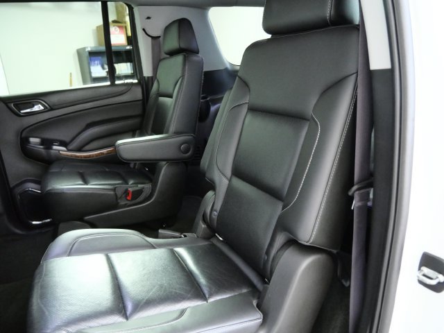 Used 2017 Chevrolet Suburban Premier AWD/4WD image 15