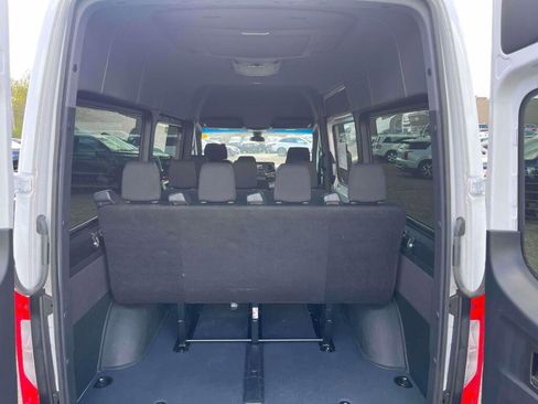 Used 2024 Mercedes-Benz Sprinter 2500 image 16