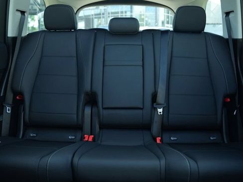 Certified 2026 Mercedes-Benz GLS 450 4MATIC image 38